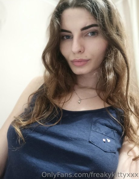 freakykittyxxx sexy top foto