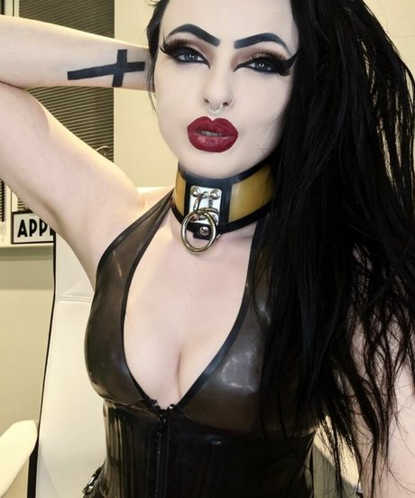 Empress Poison Profilfoto