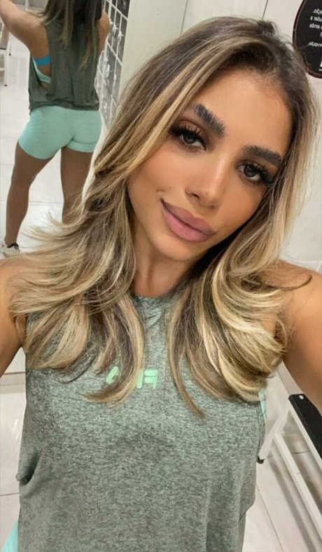 naomii69 erotische schöne galerie