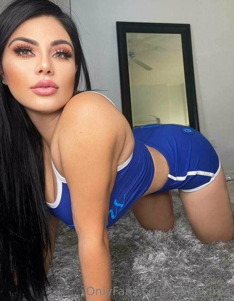 vianeyfree hübsche nackt bild