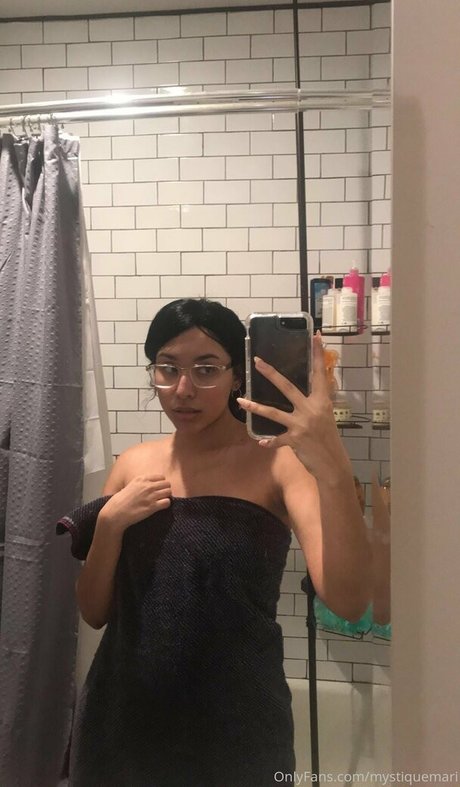 mystiquemari nacktheit kostenlose fotos