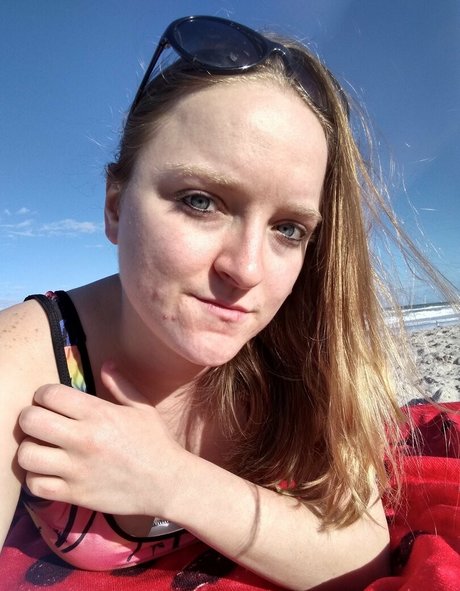 aprilrose1992 pornografische bild