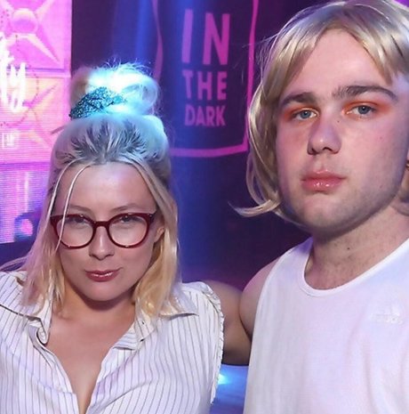 SliceOfSalami sexy nackte fotos