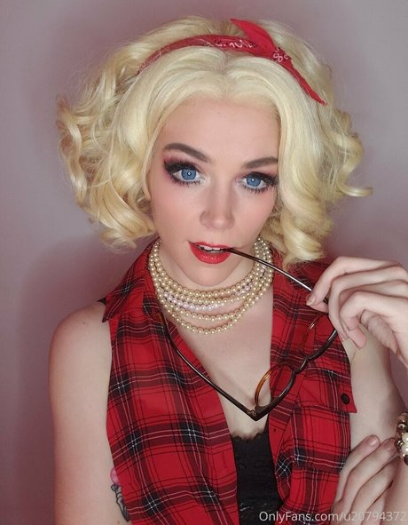 große titten college onlyfans exklusive bilder