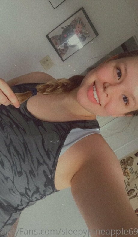 sleepypineapple6969 nette bild