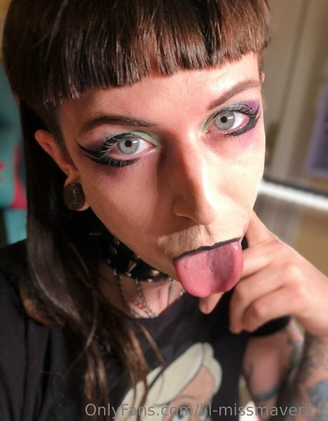 lil missmaverick erwachsene nacktheit fotos