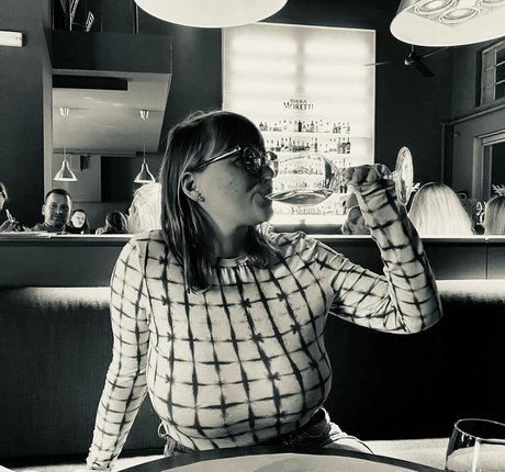 ebenholz-dildo onlyfans hübsche hd archiv