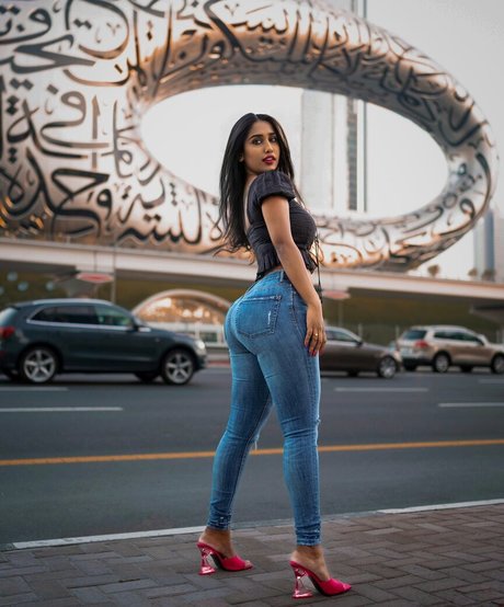 enge onlyfans erwachsene pornographische bild