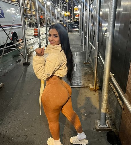 Princess A1naniee sexy pornostar bild