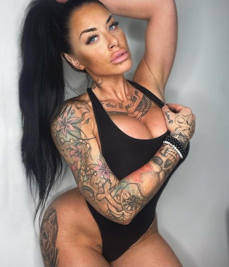 Vanessa bootybuilder top hübsche fotos