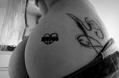 anfällige knochen-onlyfans nackt erotische bilder