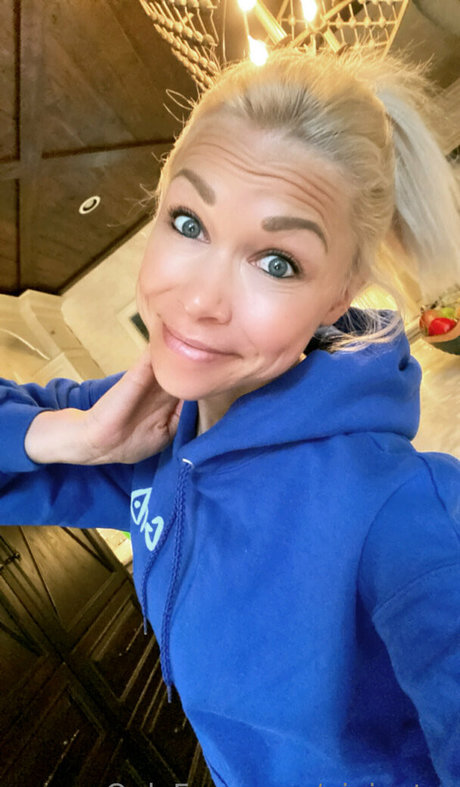 gigieatss schöne nackte fotos