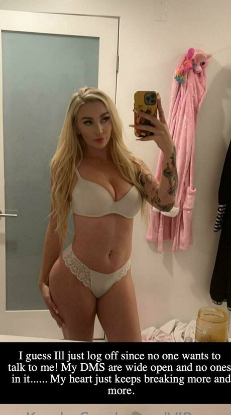 asiatische teen pussy onlyfans exklusive akt bild