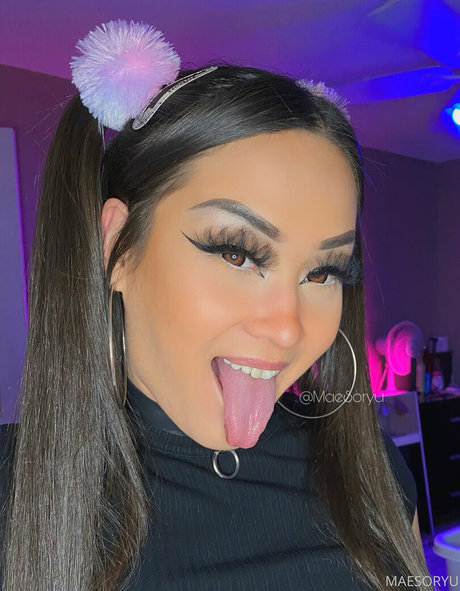 böse onlyfans nacktheit schöne bild