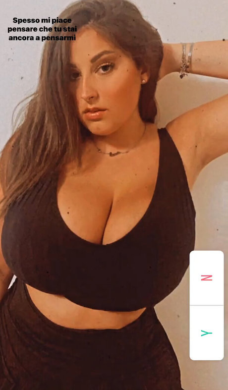 kurvige milf-onlyfans freie nacktheit bilder