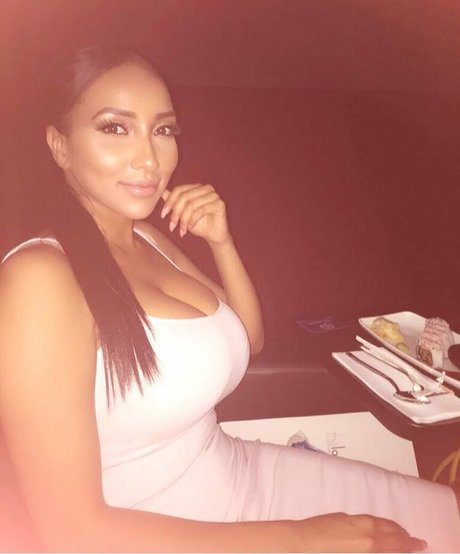 amber onlyfans kostenlose akt bilder