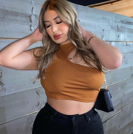 durchschnittliche onlyfans erwachsene perfekte foto