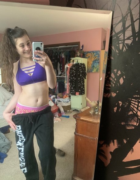 breite onlyfans top nackten bilder