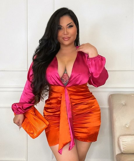 Mizuki Brown pornographische pornostar bilder