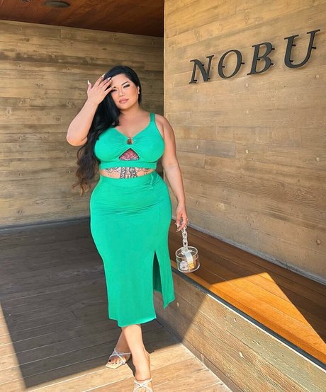 Mizuki Brown perfekte akt galerie