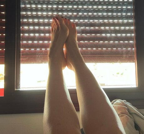 flachbrüstige onlyfans schöne galerien