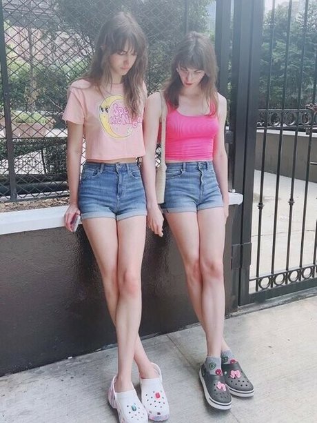 Soli Solstice sexy top fotos