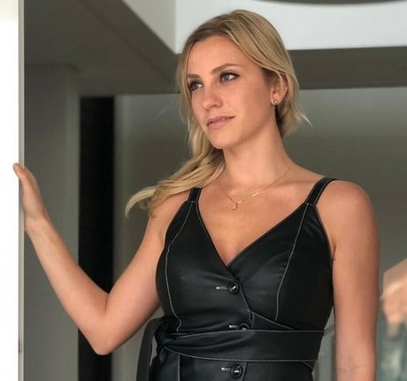 Fernanda Colombo nackt pornographische fotos