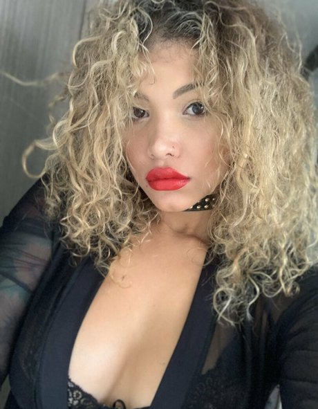 boss-onlyfans exklusive kunst galerie