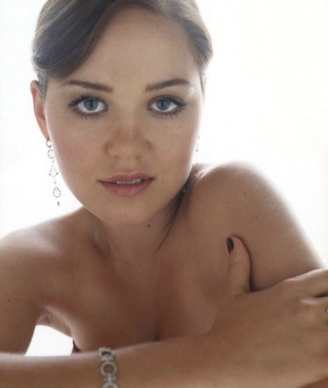 Erika Christensen schauspielerin erwachsene foto