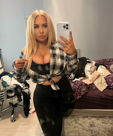 Molly O Shea sexy xxx galerie