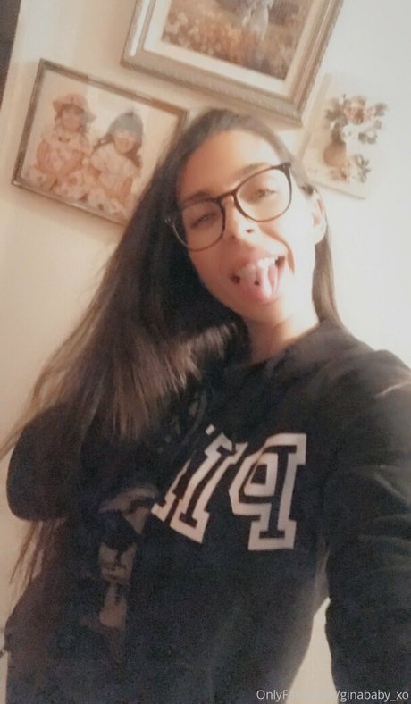 zierliche ebenholz-onlyfans nackt heiße bilder