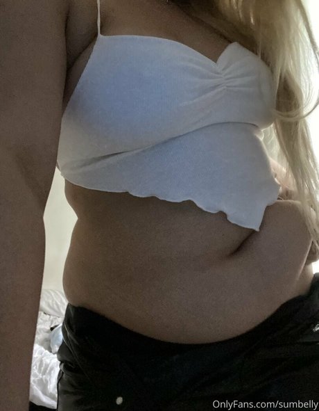 zierliche asiatische onlyfans erotische nackte archiv