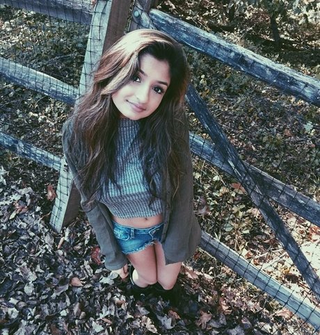 nur fans mit heller haut perfekte nacktheit bild