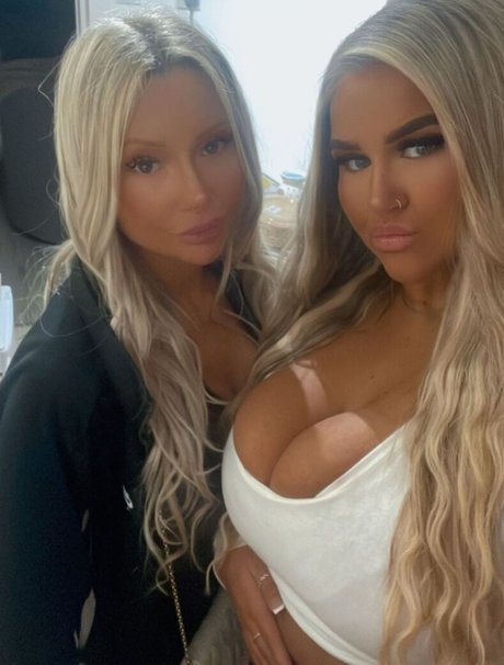 strandblondine onlyfans erotische nacktheit bilder