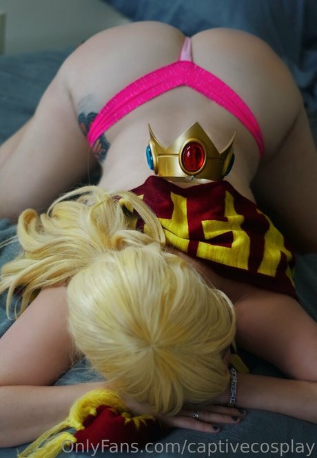 captivecosplay schauspielerin sexy foto