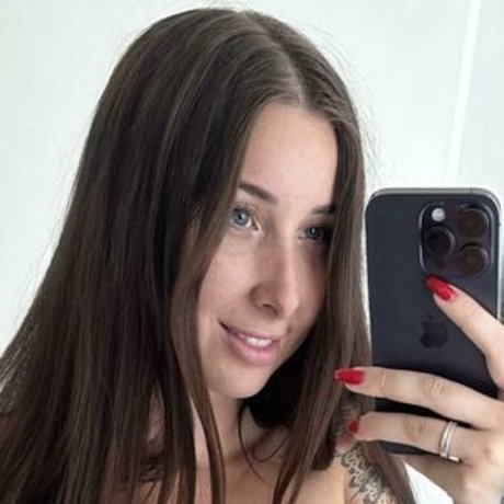 Emmalicous erotische nackte foto