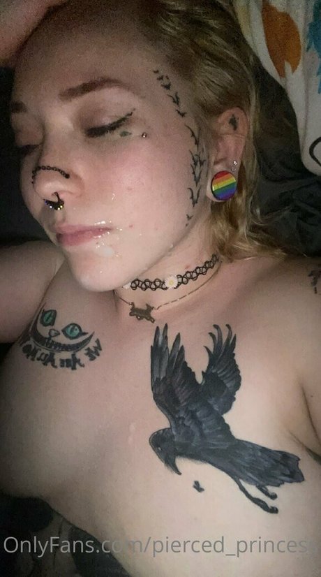 pierced princess top nacktheit bilder