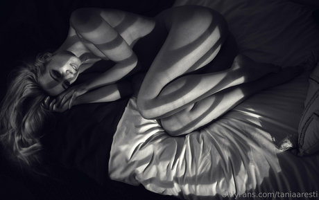 taniaaresti model schöne bilder