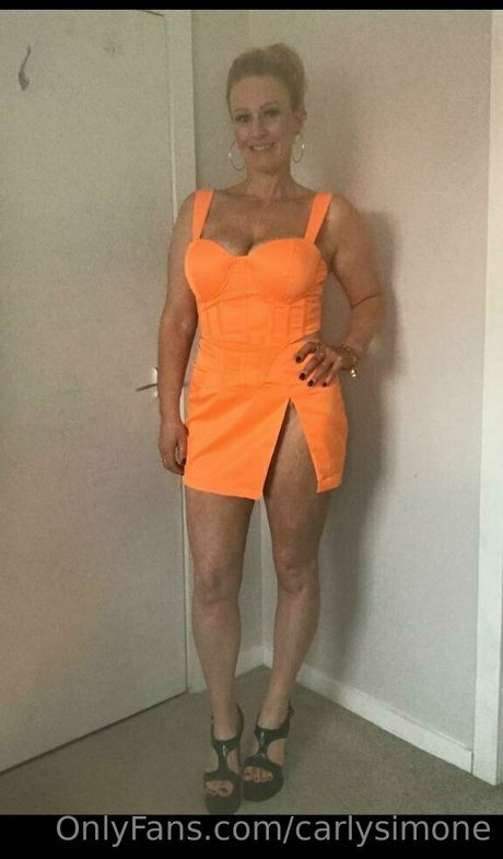 carlysimone nackt pornostar foto