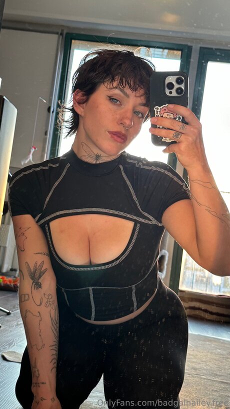 badgalhailey free erotische erwachsene foto