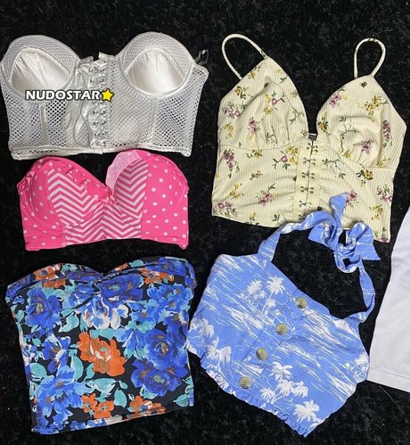 vollbusige rothaarige teen onlyfans pornografische bild