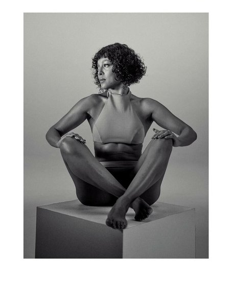 Negra Li schauspielerin nackte galerie