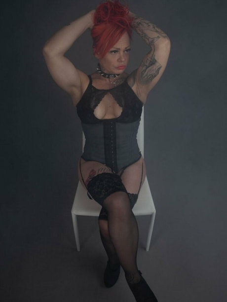 loving queent nackt top archiv