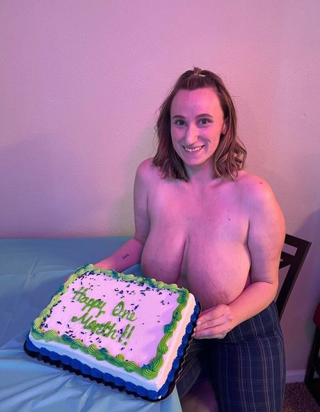 momoffduty heiße schöne bild