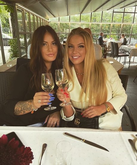 Agne Agnieska erotische akt fotos