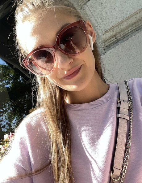 kurvige milf-onlyfans top nackt archiv