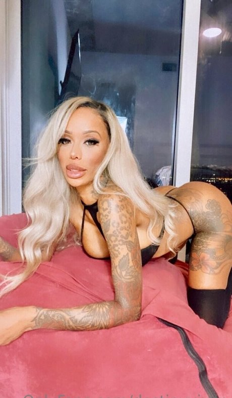 fitnessstudio dusche nur fans hübsche erotische bilder