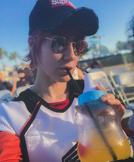 shemale fickt kerl onlyfans exklusive nackt foto