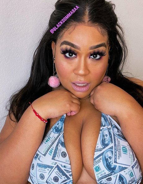 kleine titten asiatische onlyfans hübsche pornografische bilder