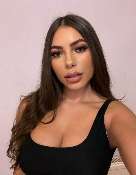 schwarze kurvige onlyfans schöne hd bild